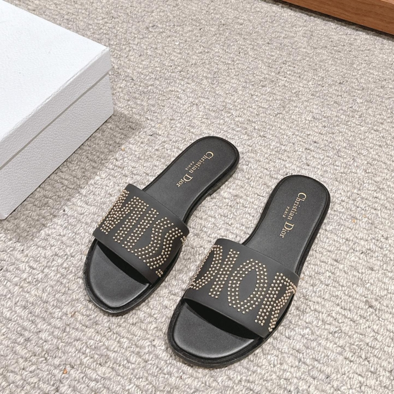 ch**an D*or slippers
